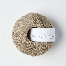 Load image into Gallery viewer, Knitting for Olive - merino