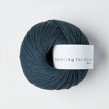 Load image into Gallery viewer, Knitting for Olive - merino