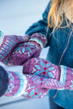 Load image into Gallery viewer, Shetland Wool Week Annual - Vol.10