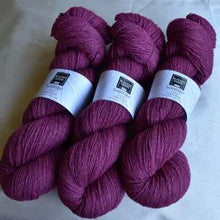 Load image into Gallery viewer, Blacker Yarns - Samite
