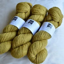 Load image into Gallery viewer, Blacker Yarns - Samite