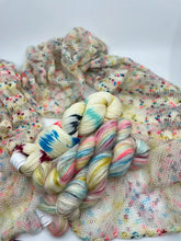 Load image into Gallery viewer, ArtYarns - Hoping for Spring Kit