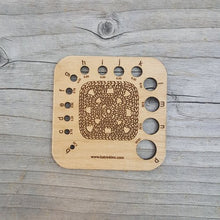 Load image into Gallery viewer, Katrinkles - Needle Gauge/Hook Gauge