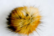 Load image into Gallery viewer, PomPoms - Peony Lane Poms