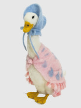 Load image into Gallery viewer, Crafty Kit Co. - Needle Felting Kits
