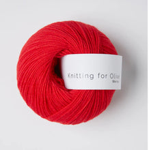 Load image into Gallery viewer, Knitting for Olive - merino
