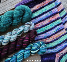 Load image into Gallery viewer, Koigu - Spumoni Sock Kit
