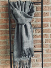 Load image into Gallery viewer, Weaving Kit - Shawl “Sand”
