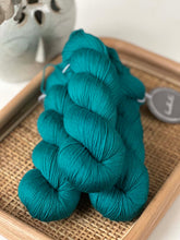 Load image into Gallery viewer, Laurel Knits - super Sock Mini Skein
