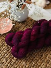Load image into Gallery viewer, Laurel Knits - Super Sock
