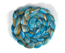 Load image into Gallery viewer, Roving -Merino/Tussah
