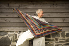Load image into Gallery viewer, Kate Davies - Knitting Season
